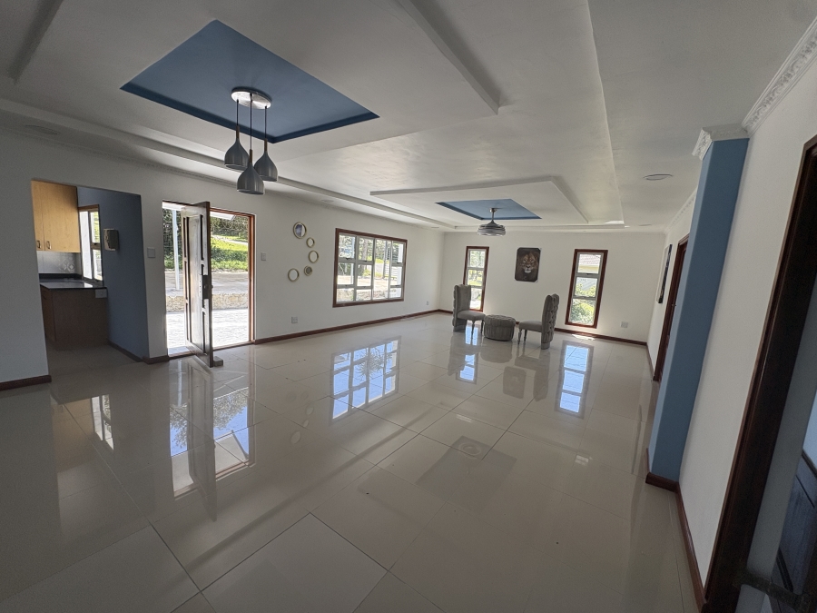 5 Bedroom Property for Sale in Cintsa East Eastern Cape